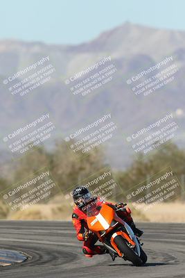 media/Dec-04-2025-Racers Edge (Thu) [[5ebc9f124d]]/3-B Group/1-Session 1 (Turn 7)/